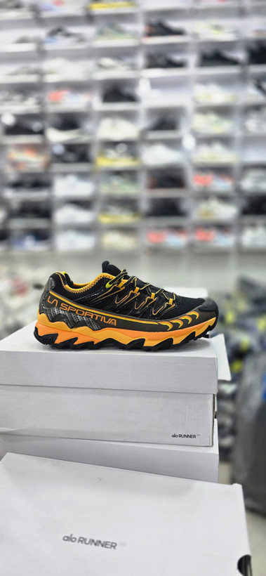 کتونی ورزشی مردانه برند LA SPORTIVA تنفس پذیر زیره ضد سایش و لغزش